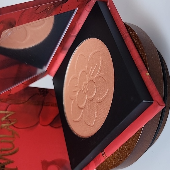 Colourpop Disney Mulan Pressed Powder Blush - Good Luck Charm - Limited Edition - Picture 4 of 14